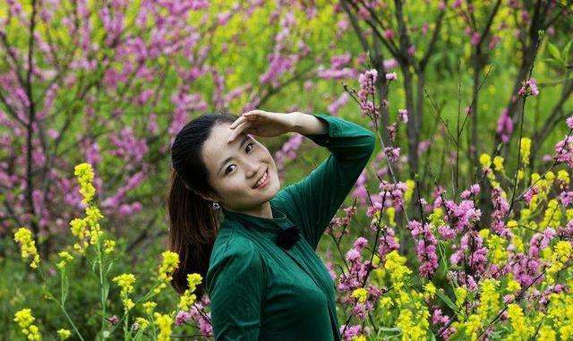 安雅·泰勒-乔伊谈梦想中的迪士尼角色——《冰雪奇缘》艾莎!